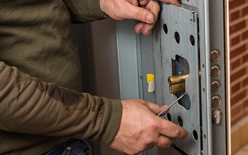 un serrurier d'urgence Paris 17